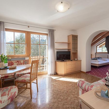 Trinnerhof- Hof Chalets Und Obsthof Mit Zimmer Natz-Schabs ภายนอก รูปภาพ
