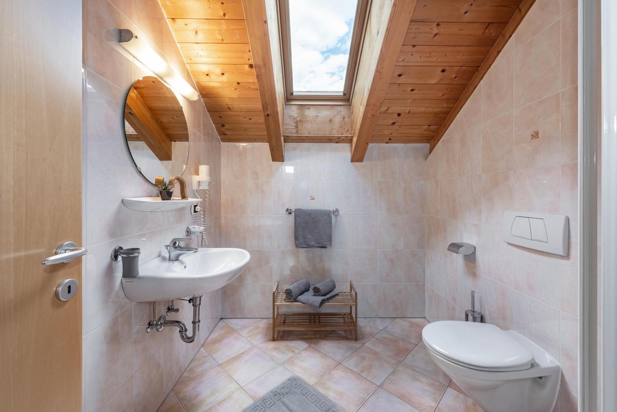 Trinnerhof- Hof Chalets Und Obsthof Mit Zimmer Natz-Schabs ภายนอก รูปภาพ
