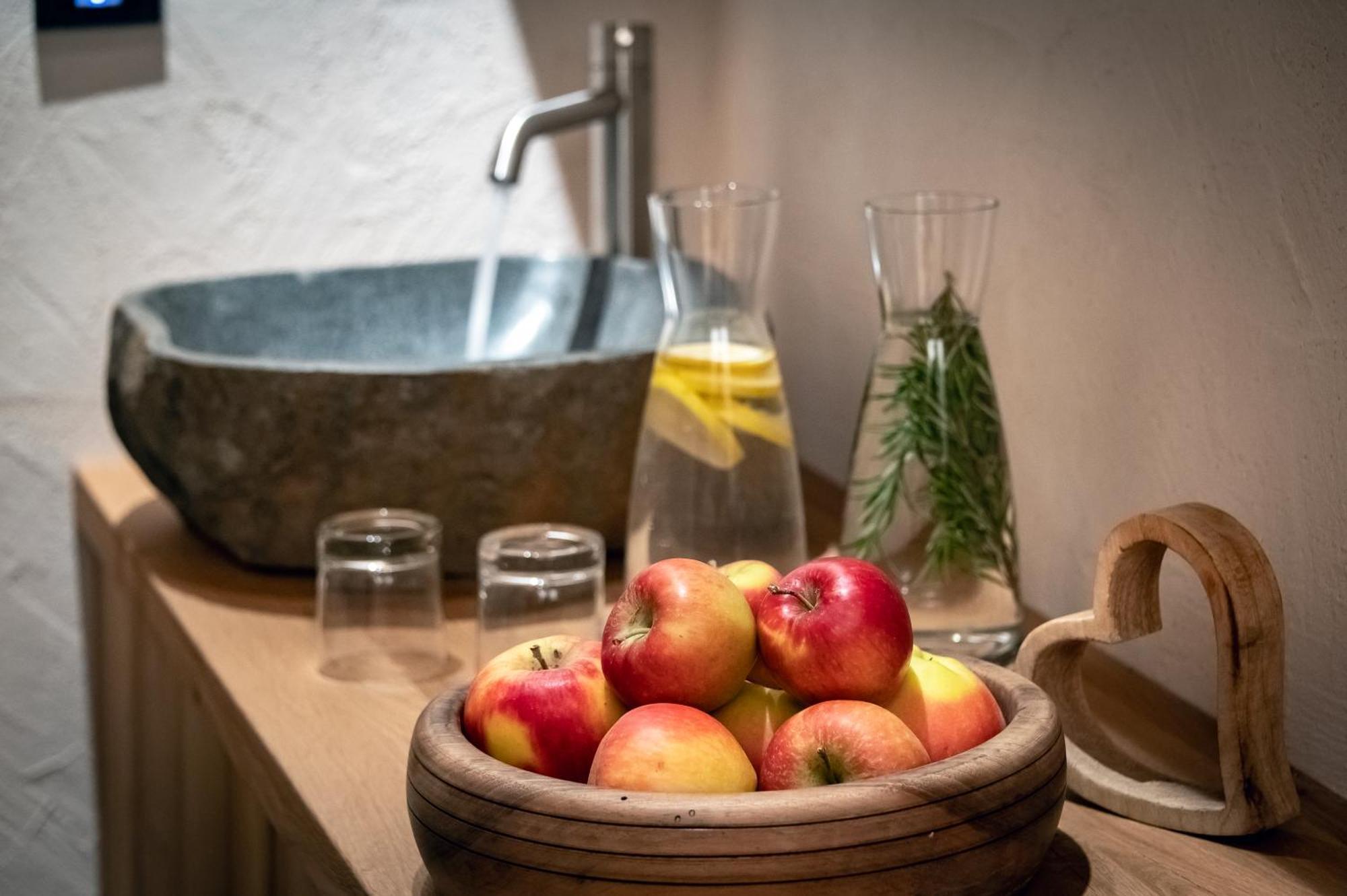 Trinnerhof- Hof Chalets Und Obsthof Mit Zimmer Natz-Schabs ภายนอก รูปภาพ
