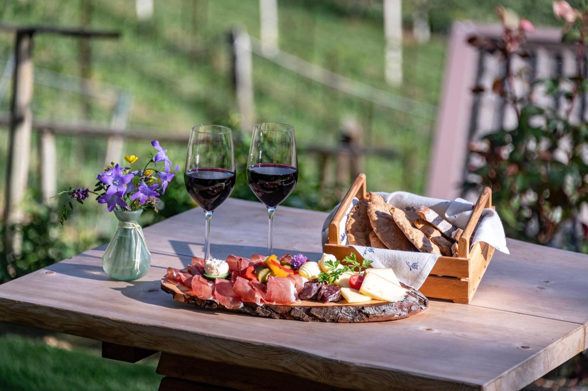 Trinnerhof- Hof Chalets Und Obsthof Mit Zimmer Natz-Schabs ภายนอก รูปภาพ